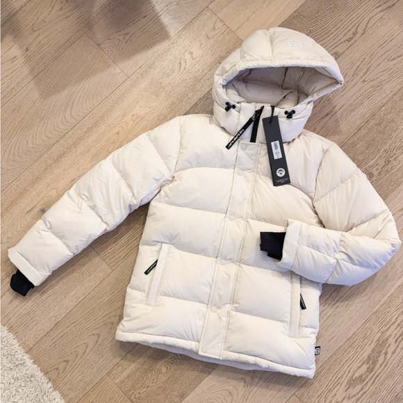 Aritzia Jackets & Blazers - NWT 126464 Aritzia Super Puff matte pearl S 800fill